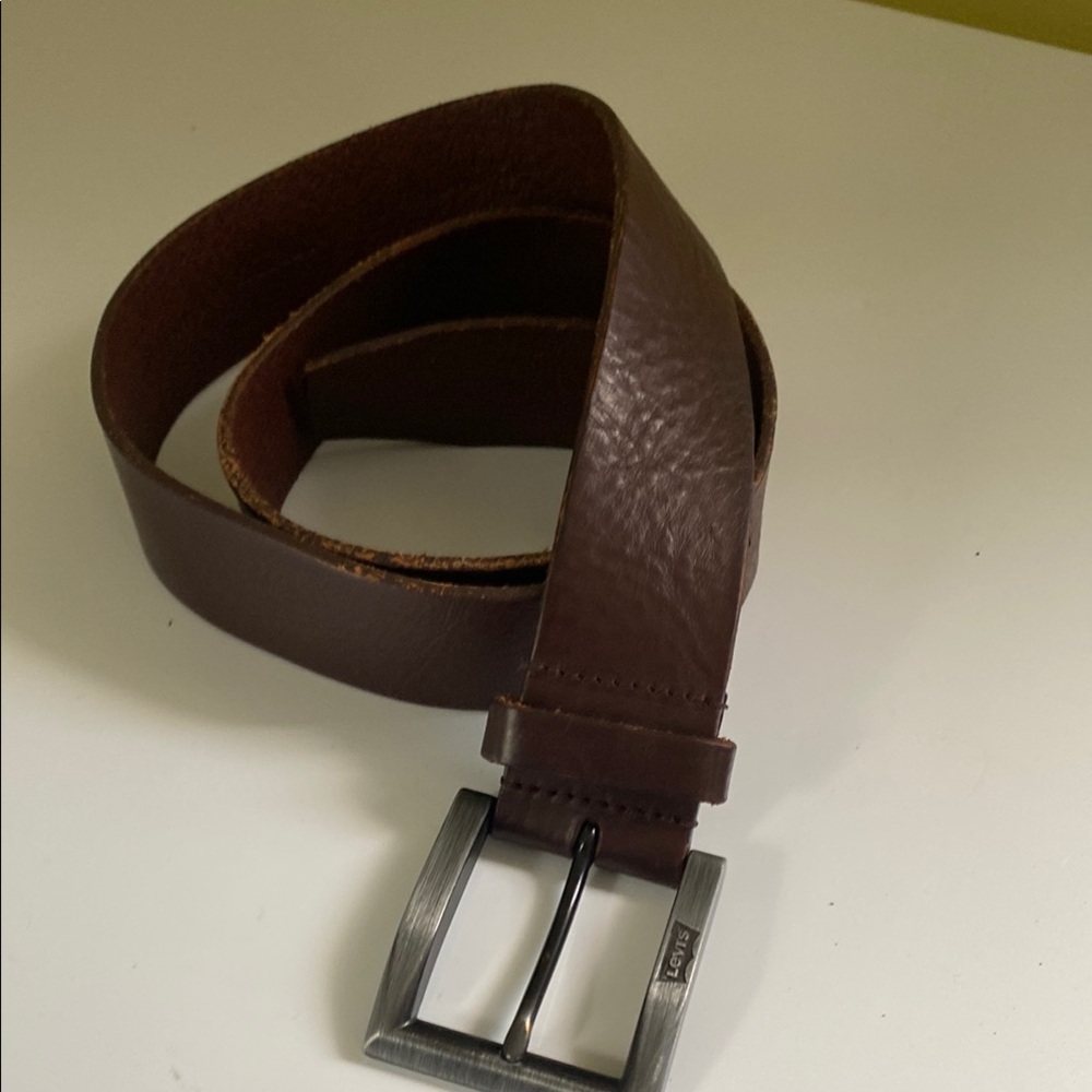 Levi’s Brown Supple Leather Size 35” Belt